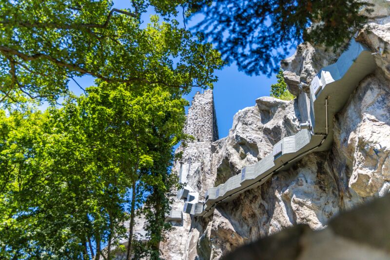 burgruine Drachenfels